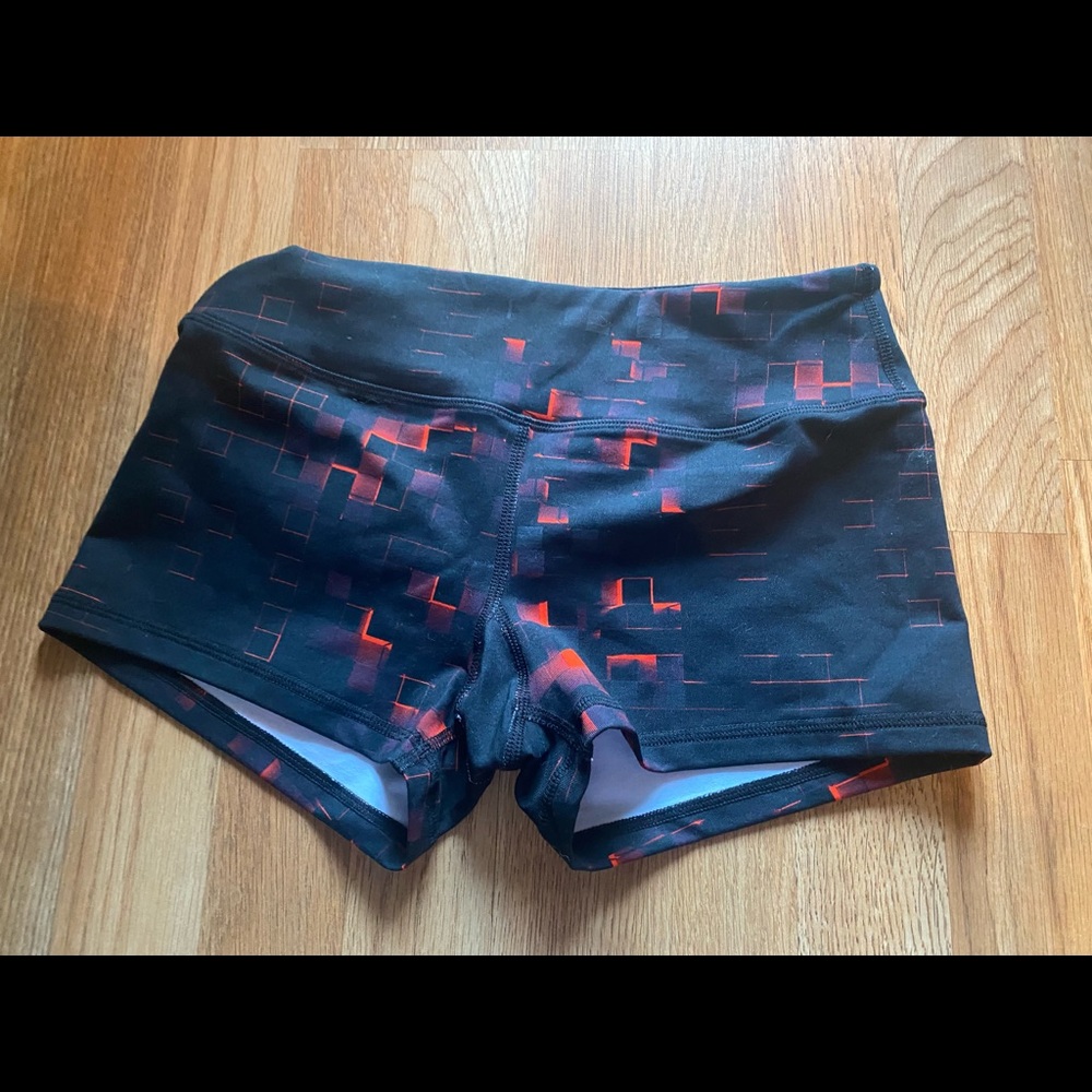 Savage barbell shorts